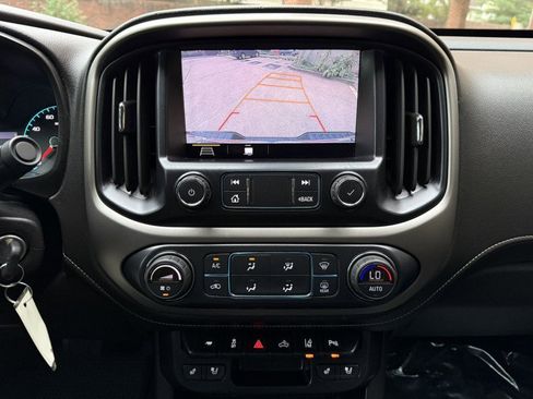 Used 2021 GMC Canyon Denali image 25