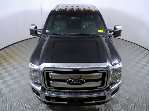 Used 2012 Ford F350 Lariat w/ Chrome Pkg image 4