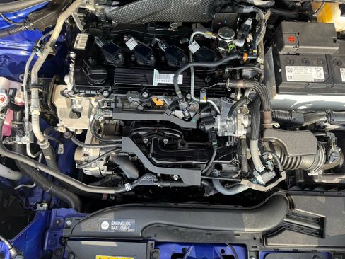 Used 2025 Toyota Corolla Cross LE w/ Moonroof Package image 26