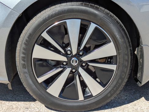 Used 2021 Nissan Altima 2.5 SV FWD image 29