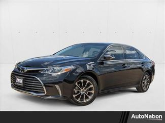 Used 2018 Toyota Avalon XLE Premium image 1