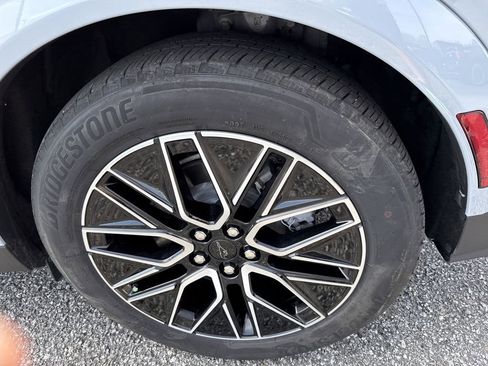 Used 2025 Ford Mustang Mach-E Premium image 19