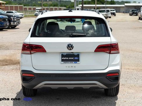 Used 2023 Volkswagen Taos S FWD image 7