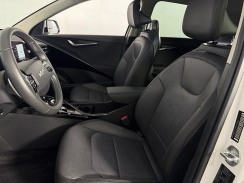 Used 2023 Kia Niro Wave w/ Wave Preserve Package FWD image 21