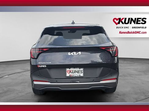 Used 2026 Kia Sportage LX FWD image 9