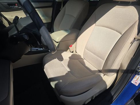 Used 2017 Subaru Outback 2.5i Premium image 20