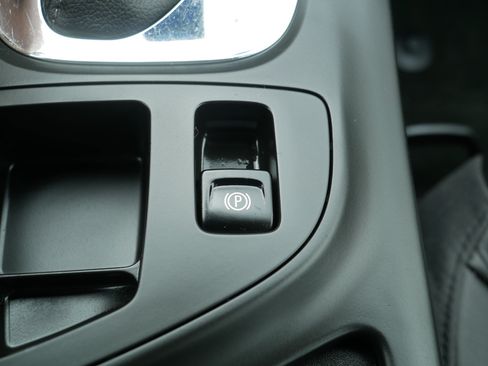 Used 2017 Buick Regal FWD image 31