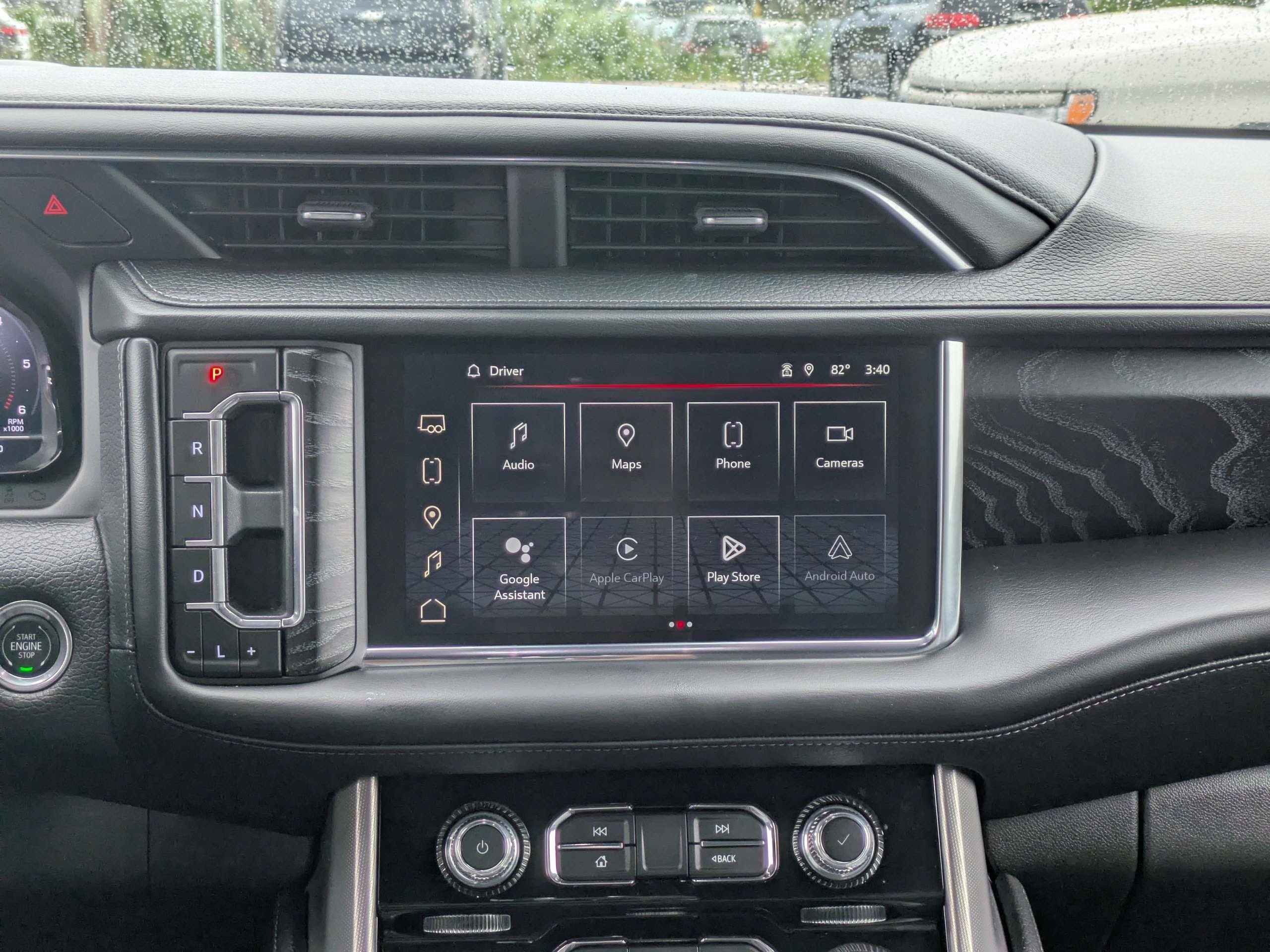 Used 2024 GMC Yukon Denali RWD image 19