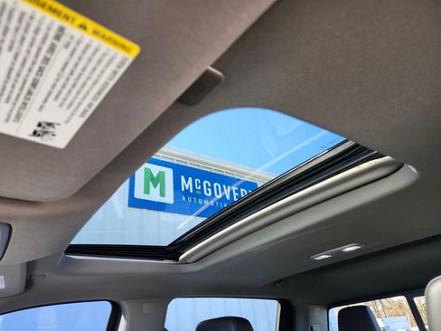 Used 2022 GMC Sierra 1500 Elevation w/ Elevation Premium Package AWD/4WD image 18