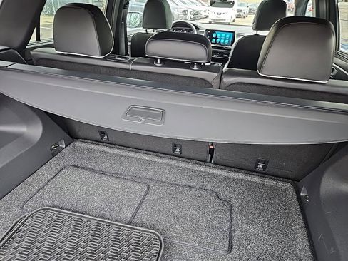 Used 2024 Volkswagen Atlas Cross Sport SEL Premium R-Line image 12