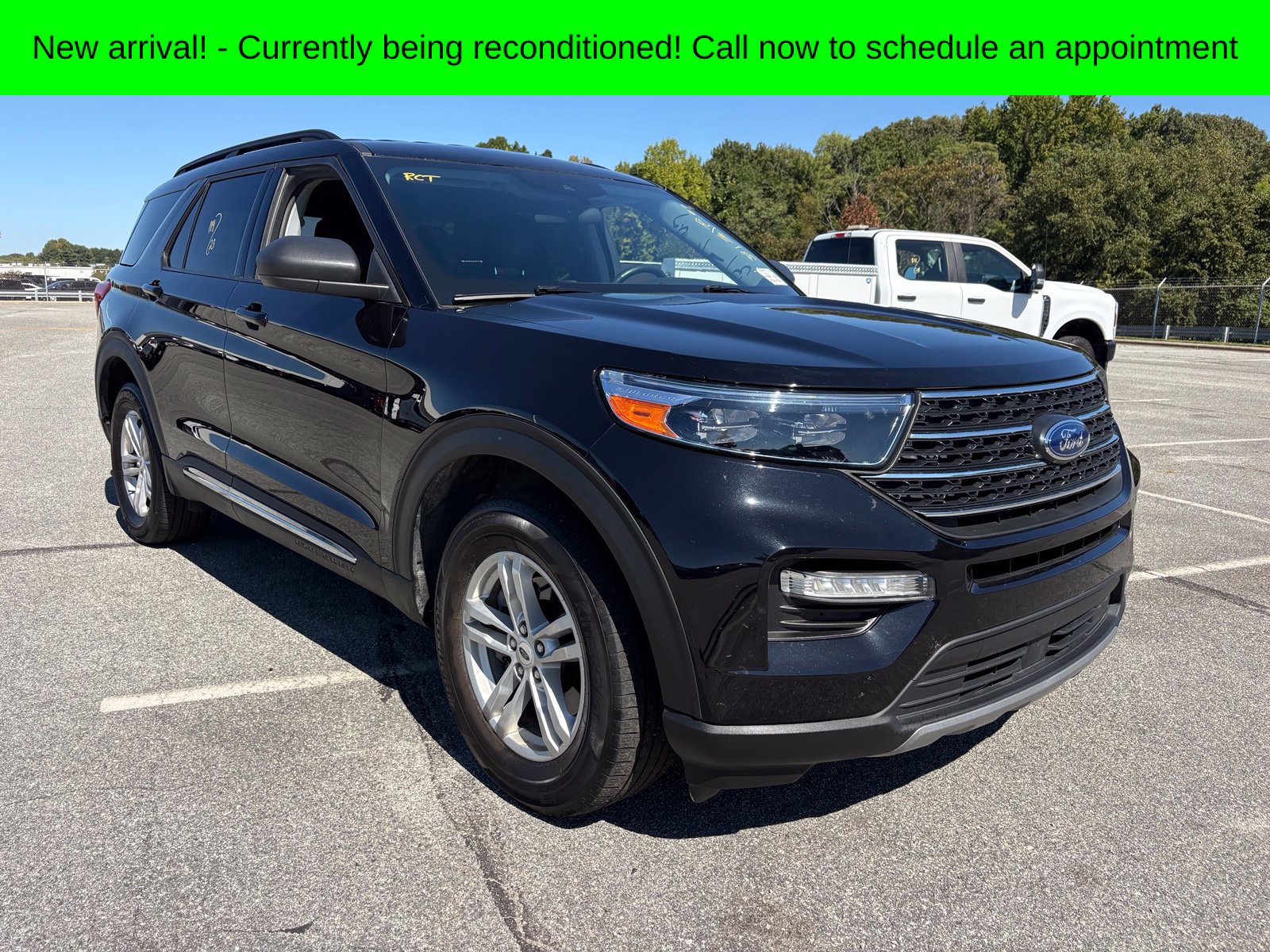 Used 2023 Ford Explorer XLT w/ Equipment Group 202A AWD/4WD image 1