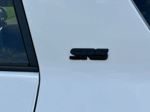 Used 2019 Toyota 4Runner SR5 Premium AWD/4WD image 27