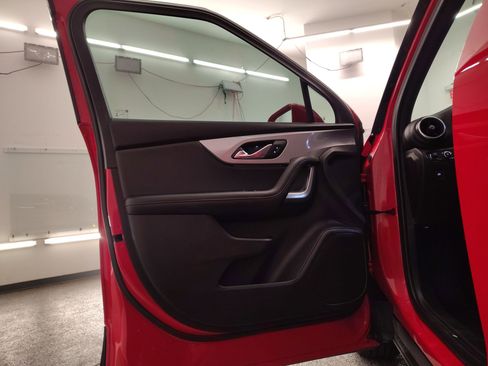 Used 2020 Chevrolet Blazer LT image 21