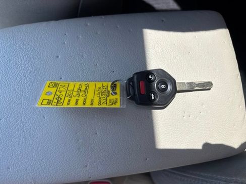 Used 2011 Subaru Outback 2.5i Premium AWD/4WD image 31