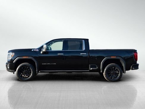 Used 2022 GMC Sierra 3500 Denali w/ Denali Black Diamond Edition image 2