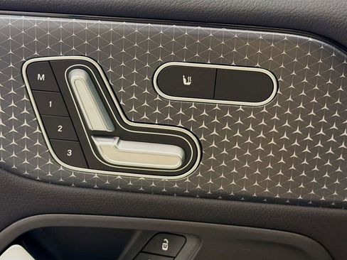 New 2026 Mercedes-Benz GLB 250 4MATIC image 22