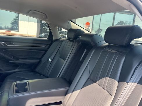 Used 2021 Honda Accord Sport Special Edition image 5