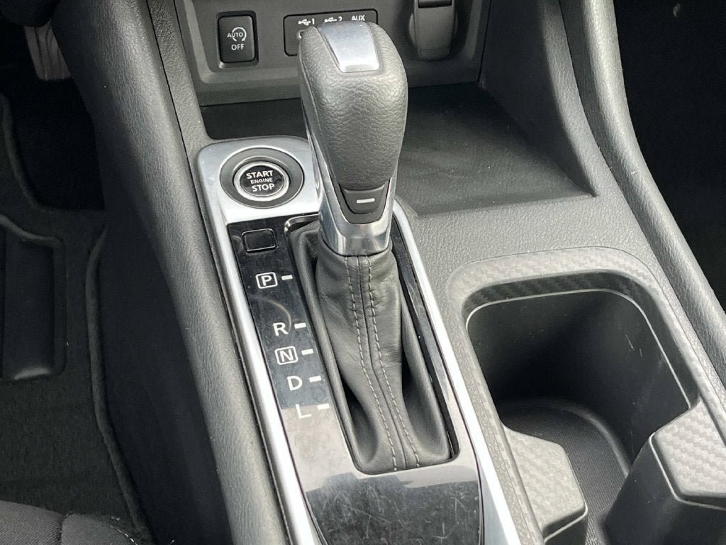 Used 2024 Nissan Sentra SV FWD image 14