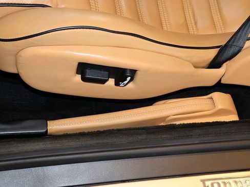 Used 2000 Ferrari 550 Maranello Coupe RWD image 72
