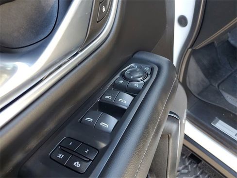 Used 2023 Chevrolet Tahoe Z71 w/ Luxury Package image 15