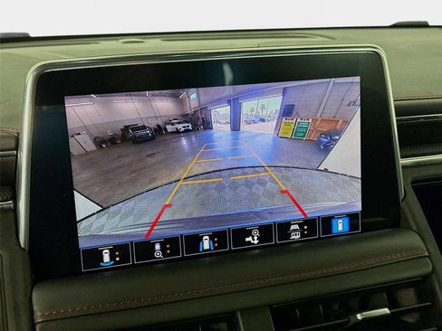 Certified 2021 Chevrolet Suburban RST w/ Luxury Package RWD image 16