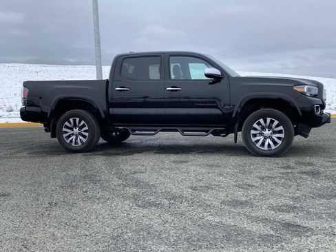 Used 2023 Toyota Tacoma Limited w/ Black Out Package (TMS) image 22