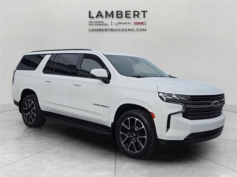 Used 2022 Chevrolet Suburban RST w/ Luxury Package AWD/4WD image 7