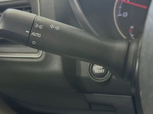 Used 2019 Subaru Ascent Premium image 12