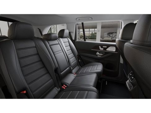 New 2026 Mercedes-Benz GLS 450 4MATIC image 5