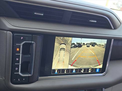 Used 2022 GMC Yukon XL Denali AWD/4WD image 21