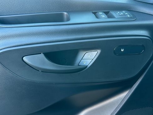 Used 2025 Mercedes-Benz Sprinter 2500 image 11