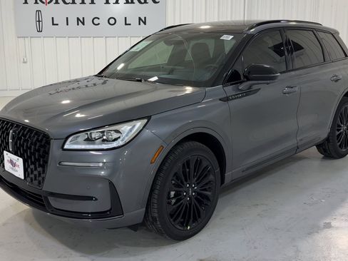 New 2025 Lincoln Corsair Reserve w/ Equipment Group 202A AWD/4WD image 5