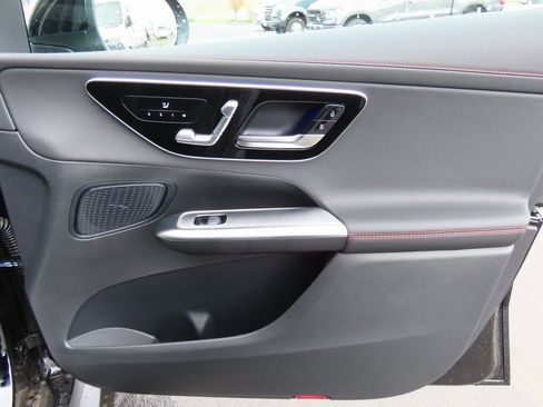 New 2025 Mercedes-Benz GLC 43 AMG 4MATIC image 14