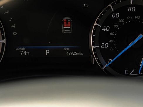Used 2020 Toyota Highlander Limited FWD image 23