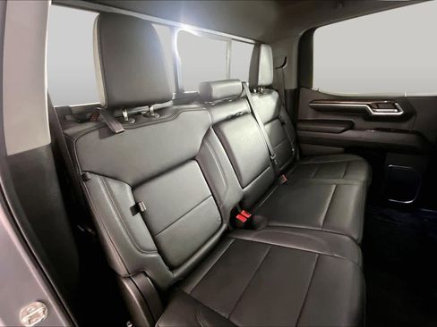 Used 2024 GMC Sierra 1500 Elevation w/ Elevation Premium Package AWD/4WD image 20