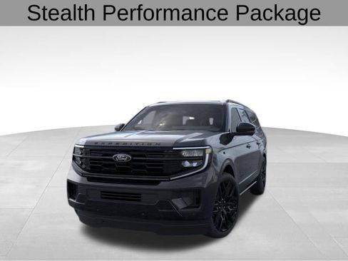 New 2026 Ford Expedition Max Platinum image 3