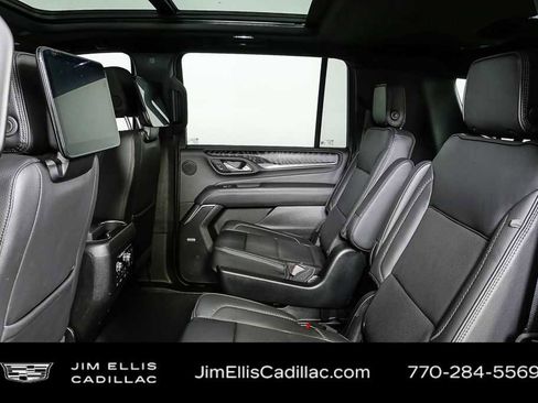 Used 2023 GMC Yukon XL Denali w/ Denali Reserve Package image 35