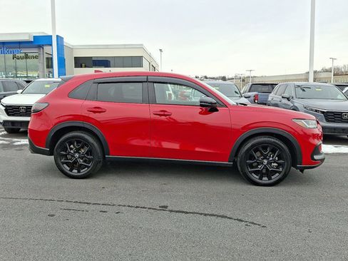 Certified 2025 Honda HR-V Sport image 7