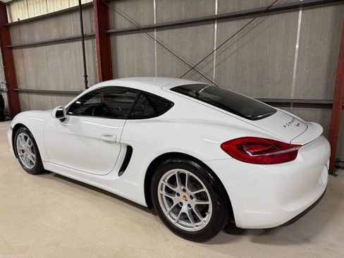 Used 2014 Porsche Cayman image 8