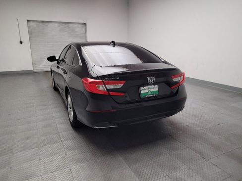 Used 2018 Honda Accord LX image 6