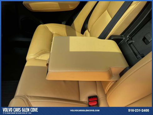 Used 2025 Volvo XC60 B5 Ultra w/ Protection Package Premier AWD/4WD image 10