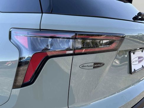 New 2026 Chevrolet Equinox LT w/ Convenience Package II image 8