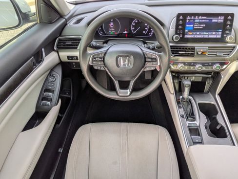 Used 2020 Honda Accord EX image 20