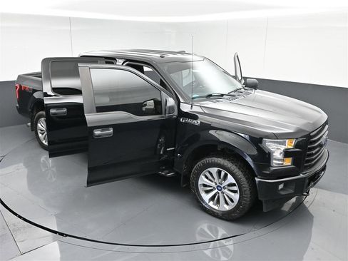 Used 2017 Ford F150 XL w/ Equipment Group 101A Mid AWD/4WD image 37
