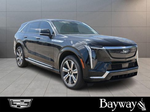 New 2025 Cadillac Escalade IQ Luxury 2 w/ LPO, Radiant Package image 34