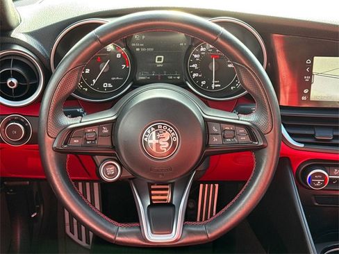 Used 2021 Alfa Romeo Giulia Ti Sport image 16