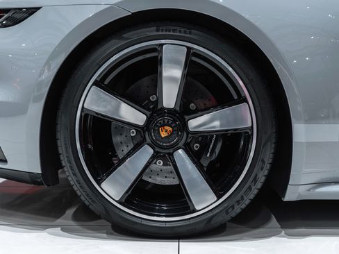 Used 2023 Porsche 911 Sport Classic RWD image 62