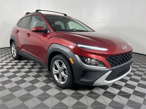 Used 2023 Hyundai Kona SEL FWD image 2
