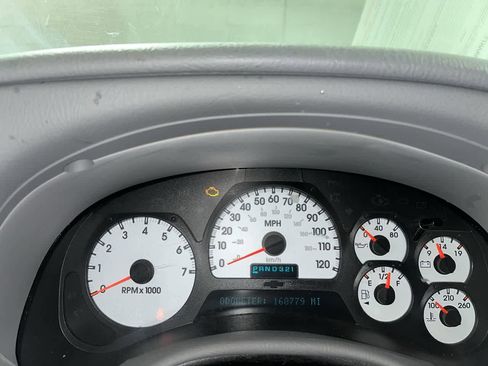 Used 2005 Chevrolet TrailBlazer LS w/ LS Preferred Equipment Group image 17