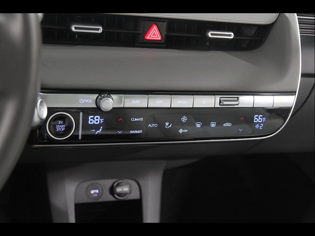 Certified 2024 Hyundai Ioniq 5 Limited AWD/4WD image 16